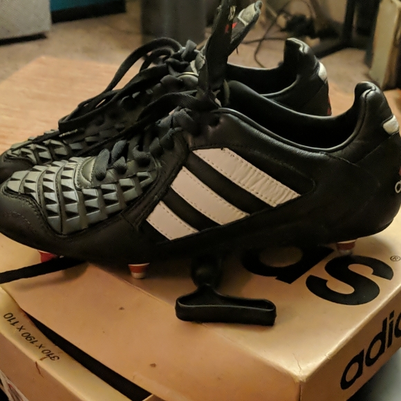 PREDATOR RAPIER 2 LIGA